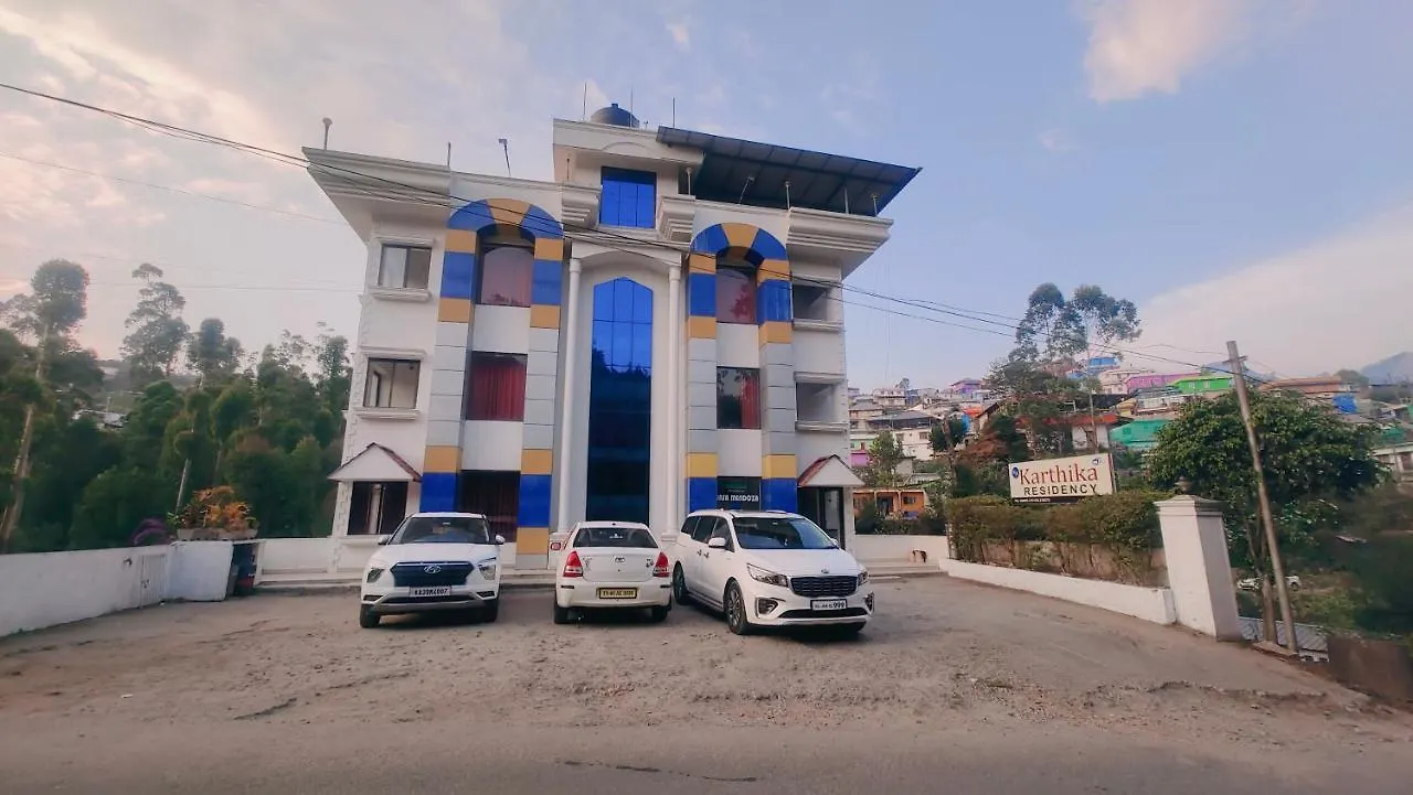 Lumino Karthika Hotel Munnar