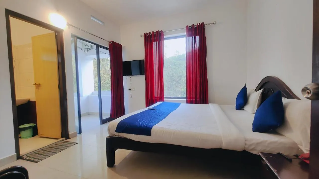 **  Lumino Karthika Hotel Munnar India